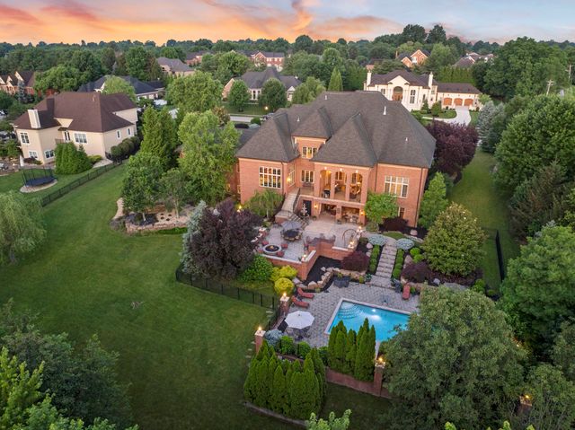 944 Squire Oaks Drive, Villa Hills, KY 41017