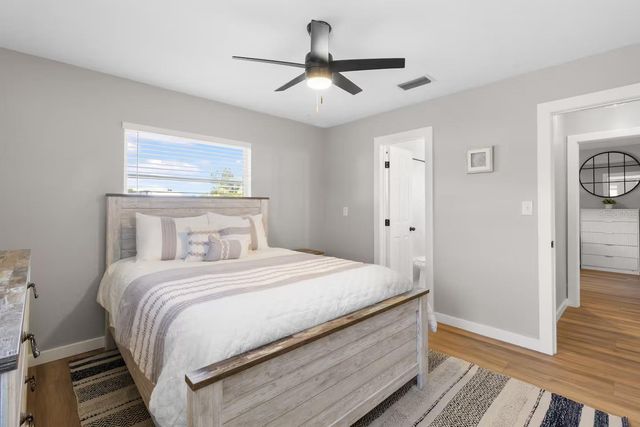 824 SEABREEZE DRIVE, Ruskin, FL 33570