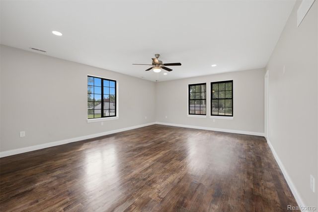 27416 Sunnydale Street, Livonia, MI 48154