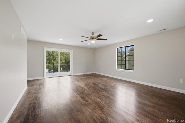 27416 Sunnydale Street, Livonia, MI 48154