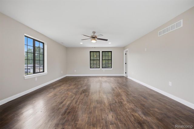 27416 Sunnydale Street, Livonia, MI 48154