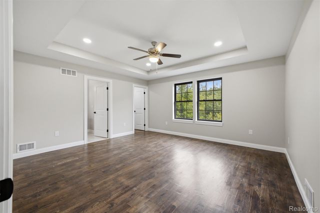 27416 Sunnydale Street, Livonia, MI 48154