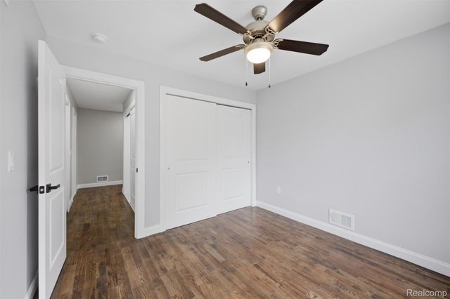 27416 Sunnydale Street, Livonia, MI 48154