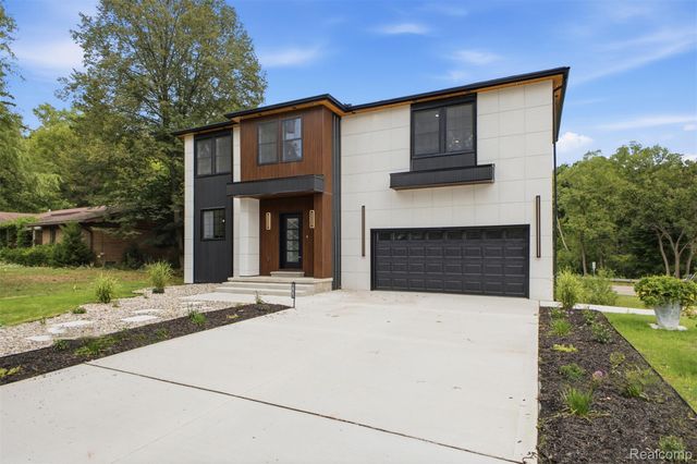 27416 Sunnydale Street, Livonia, MI 48154
