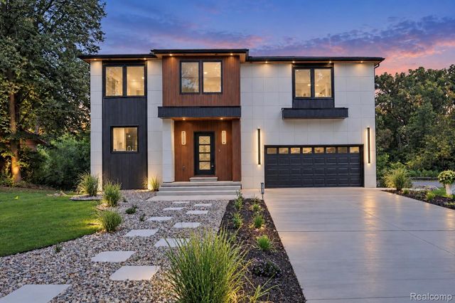 27416 Sunnydale Street, Livonia, MI 48154