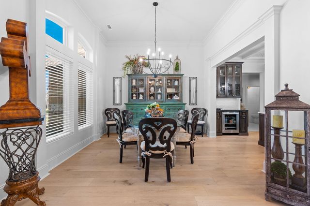 878 E Galway Court, Nixa, MO 65714
