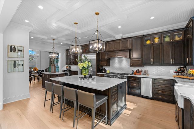 878 E Galway Court, Nixa, MO 65714