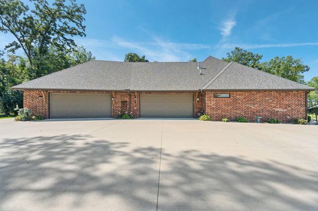 878 E Galway Court, Nixa, MO 65714