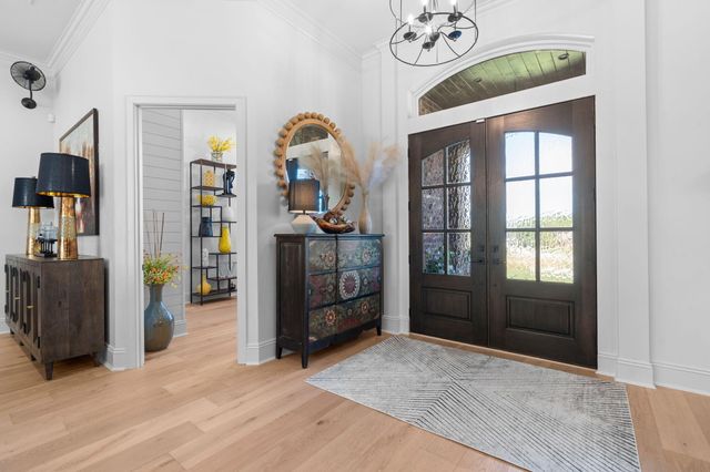 878 E Galway Court, Nixa, MO 65714