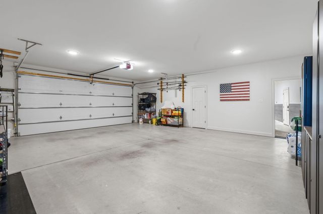 878 E Galway Court, Nixa, MO 65714