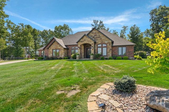 878 E Galway Court, Nixa, MO 65714