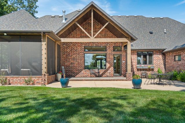 878 E Galway Court, Nixa, MO 65714