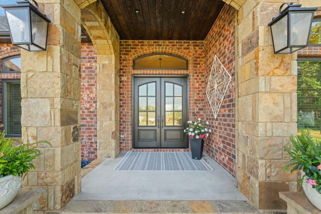 878 E Galway Court, Nixa, MO 65714