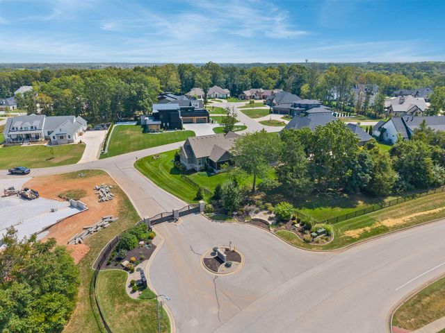 878 E Galway Court, Nixa, MO 65714