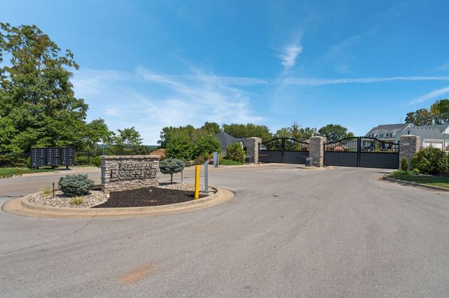878 E Galway Court, Nixa, MO 65714
