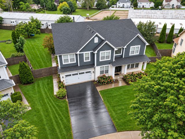 408 Pinehurst Court, Gurnee, IL 60031