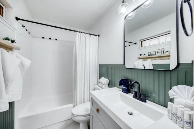 3740 Lower Honoapiilani Rd # B103, Lahaina, HI 96761