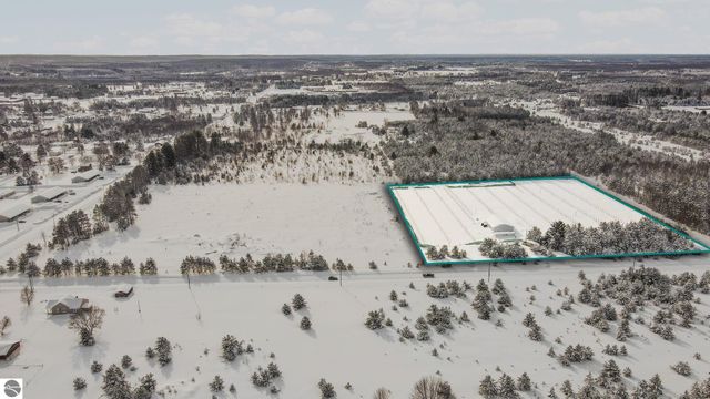 808 Kresnak Road, Mancelona, MI 49659