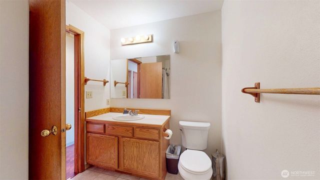 16 River Overlook Street, Omak, WA 98841