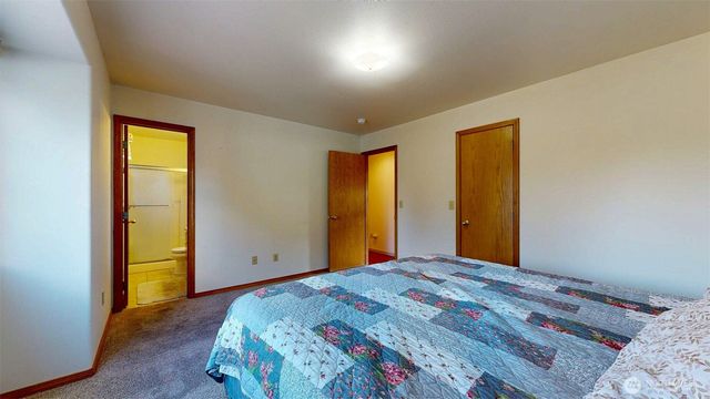 16 River Overlook Street, Omak, WA 98841