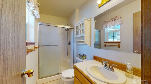 16 River Overlook Street, Omak, WA 98841