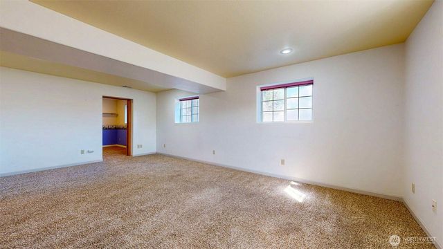 16 River Overlook Street, Omak, WA 98841