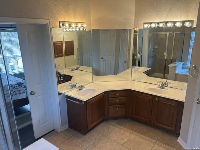 1807 Lookout Forest, San Antonio, TX 78260