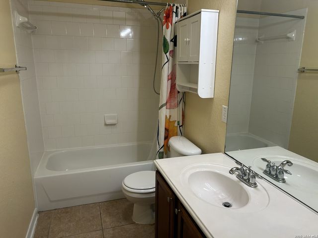 1807 Lookout Forest, San Antonio, TX 78260