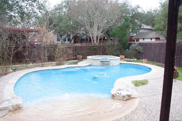 1807 Lookout Forest, San Antonio, TX 78260
