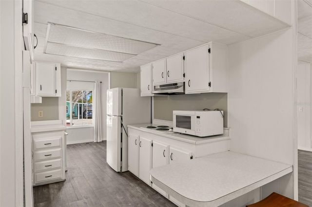 7356 WESTERN CIRCLE DRIVE, Brooksville, FL 34613