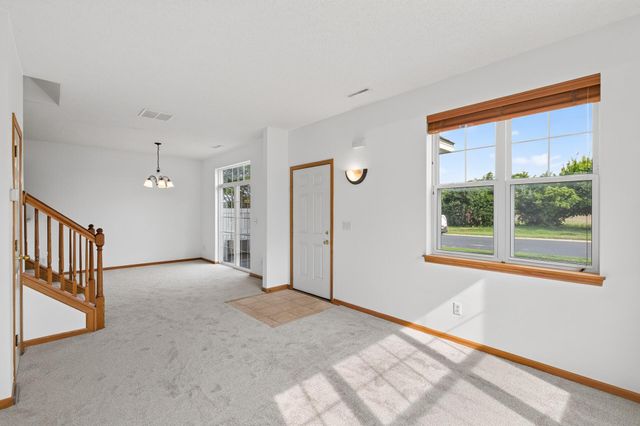 920 Princeton Avenue, Shakopee, MN 55379