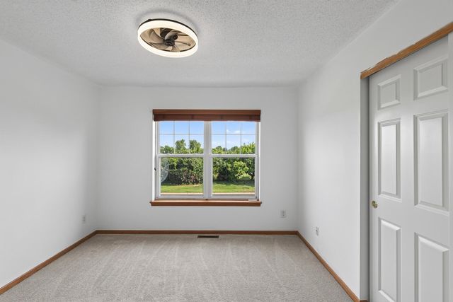 920 Princeton Avenue, Shakopee, MN 55379