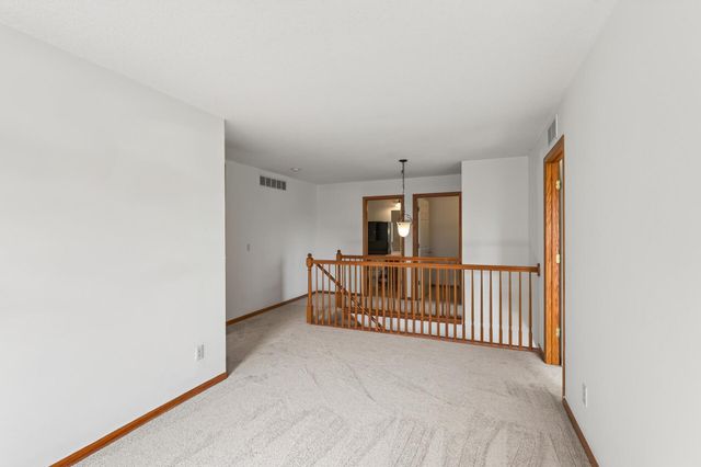 920 Princeton Avenue, Shakopee, MN 55379