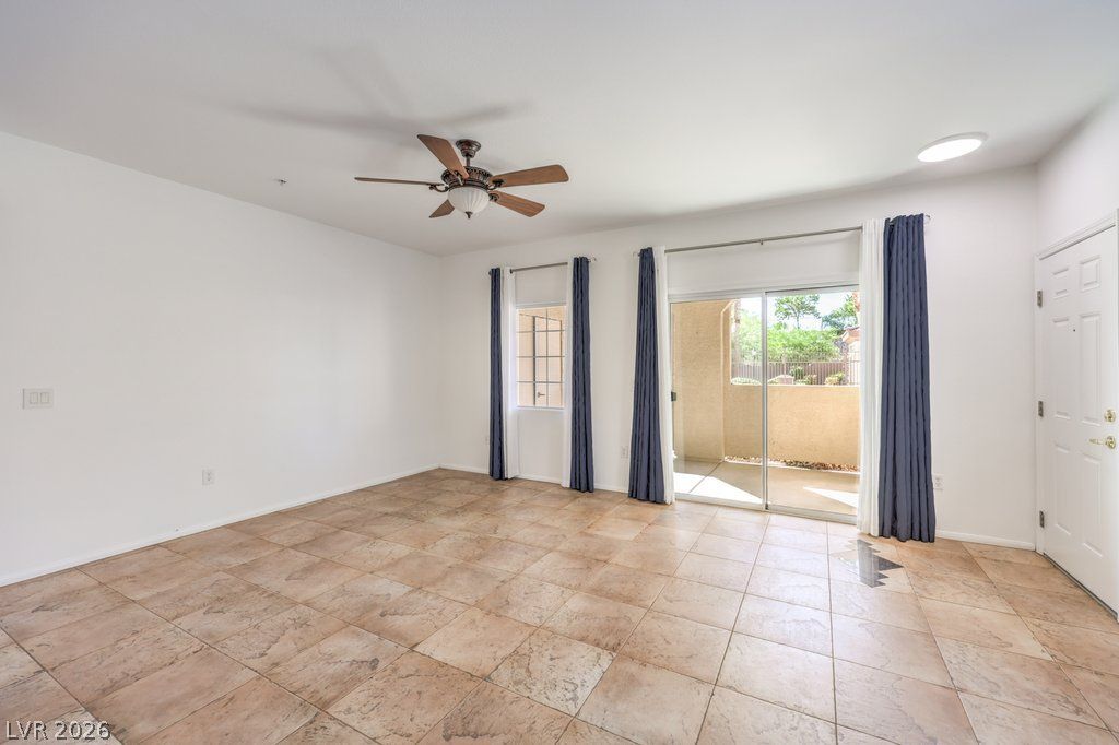 3910 Legend Hills Street 103, Las Vegas, NV 89129 — photo 2