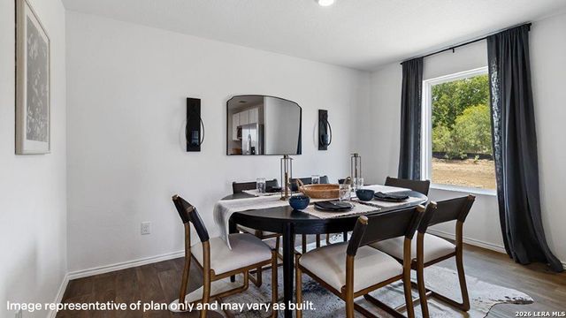 16067 Mahogany Way, Elmendorf, TX 78112