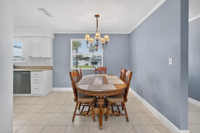 30 LONGFELLOW CIRCLE, Ormond Beach, FL 32176