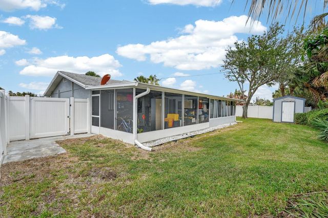 30 LONGFELLOW CIRCLE, Ormond Beach, FL 32176