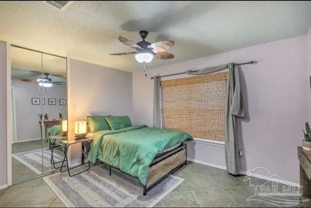 8138 Treetop Ln, Pensacola, FL 32514