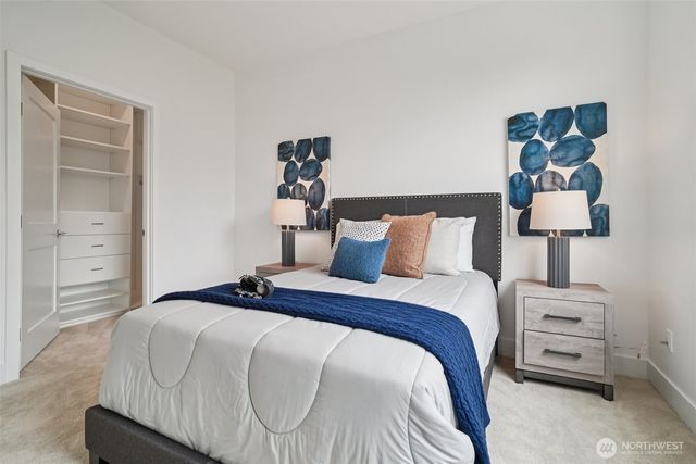 13643 SE 10th Street SE, Bellevue, WA 98005