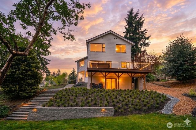 13643 SE 10th Street SE, Bellevue, WA 98005