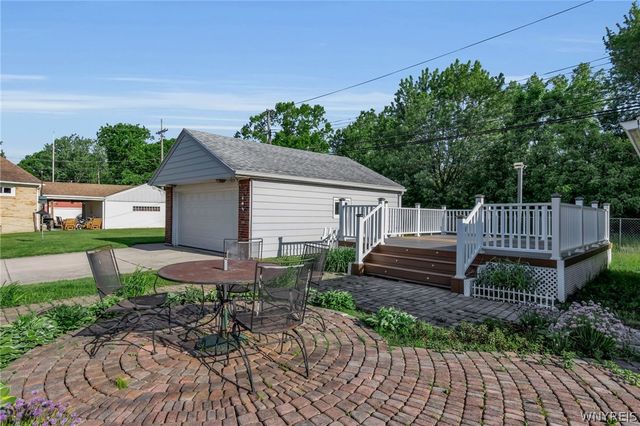 138 Mcnaughton Avenue, Cheektowaga, NY 14225
