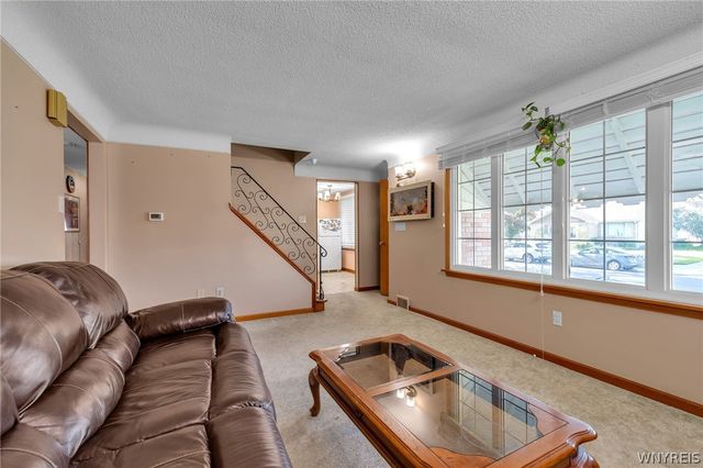 138 Mcnaughton Avenue, Cheektowaga, NY 14225
