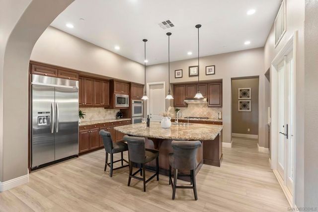 2105 Timneh Court, Oceanside, CA 92057