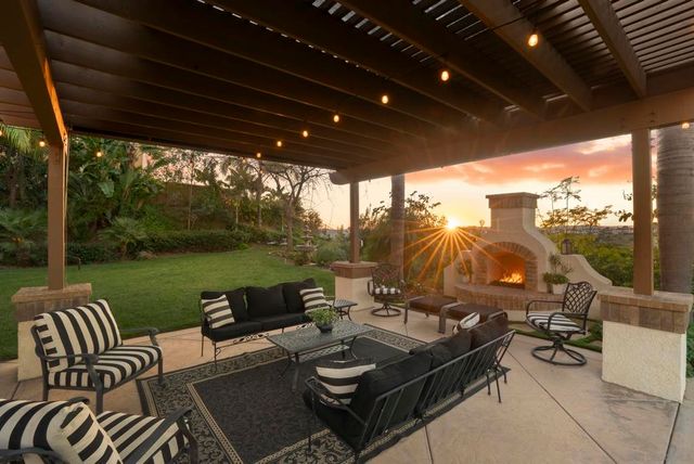 2105 Timneh Court, Oceanside, CA 92057