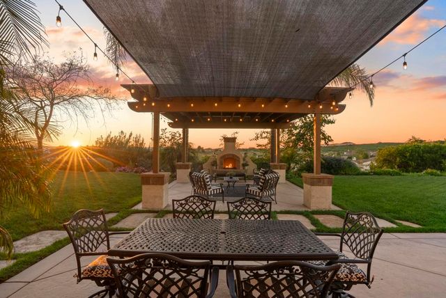 2105 Timneh Court, Oceanside, CA 92057