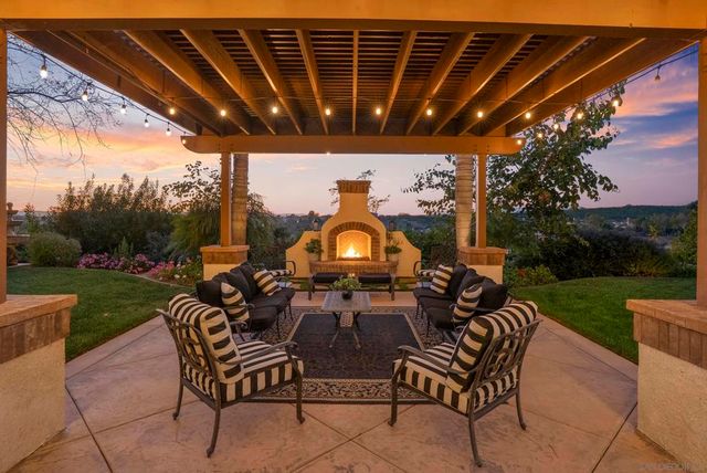 2105 Timneh Court, Oceanside, CA 92057