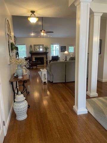 130 Trail E, Etna, OH 43062