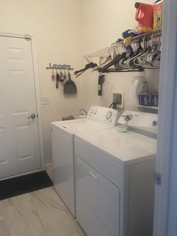 130 Trail E, Etna, OH 43062