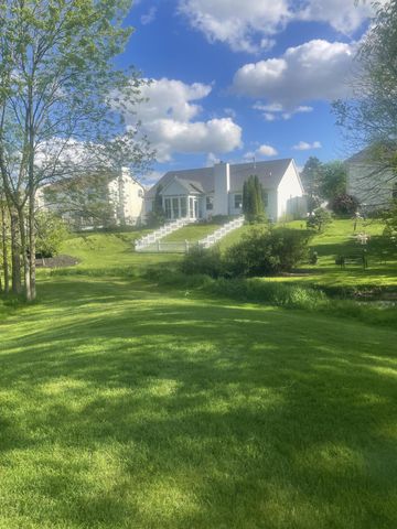 130 Trail E, Etna, OH 43062