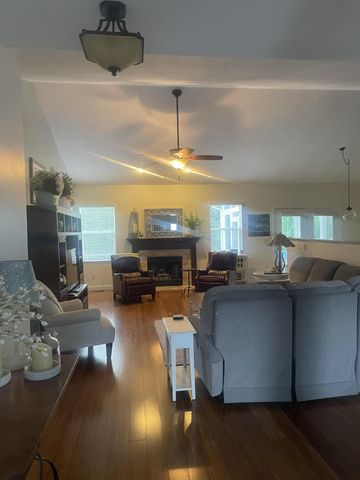 130 Trail E, Etna, OH 43062
